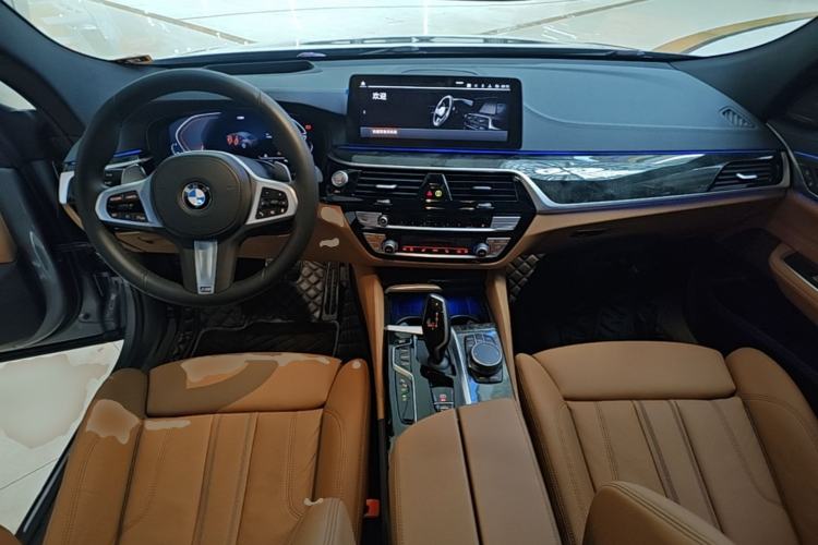 Used BMW 6 Series GT 2022 630i M Sport Package Center Console