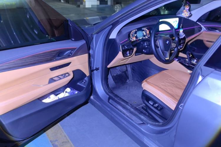 Used BMW 6 Series GT 2022 630i Luxury Design Package Driver Seat