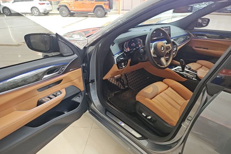 Used BMW 6 Series GT 2022 630i M Sport Package Driver Seat