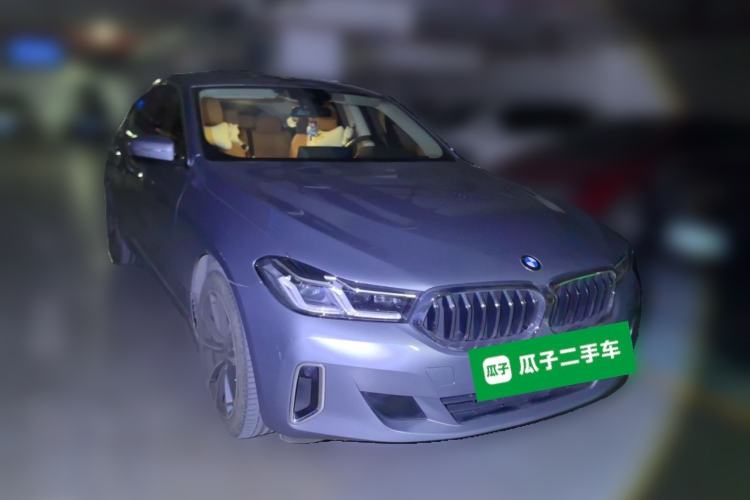 Used BMW 6 Series GT 2022 630i Luxury Design Package Front Right 45 Deg