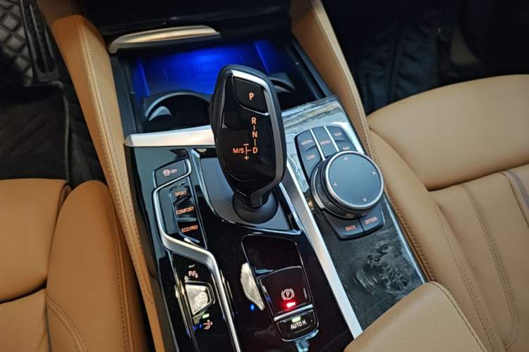 Used BMW 6 Series GT 2022 630i M Sport Package Gear Lever
