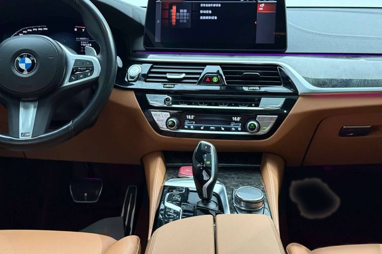 Used BMW 6 Series GT 2022 630i M Sport Package Interior 3