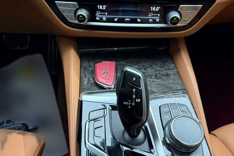 Used BMW 6 Series GT 2022 630i M Sport Package Interior 4