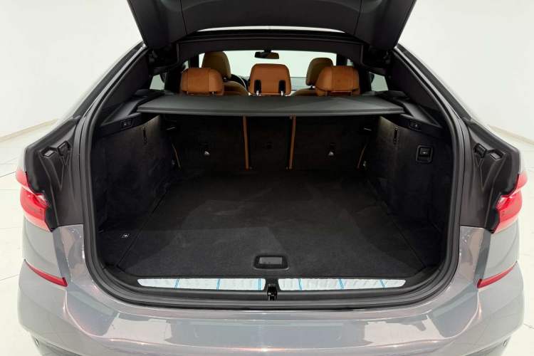 Used BMW 6 Series GT 2022 630i M Sport Package Interior 7