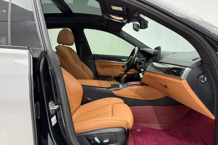 Used BMW 6 Series GT 2022 630i M Sport Package Interior 9