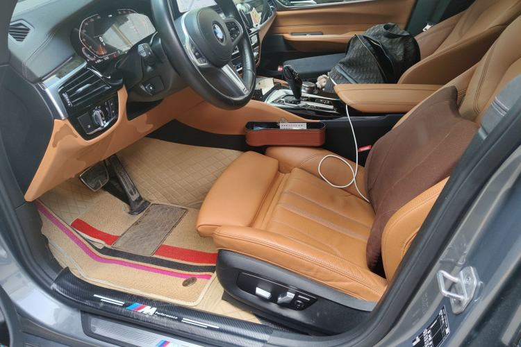 Used BMW 6 Series GT 2022 630i M Sport Package Left Front Seat