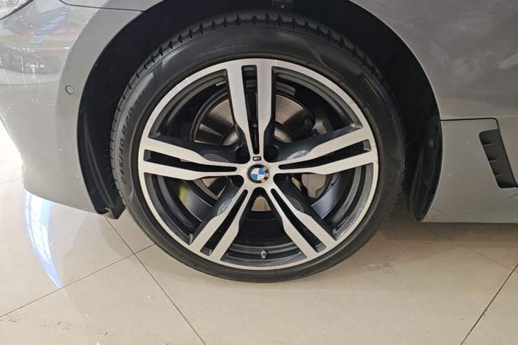 Used BMW 6 Series GT 2022 630i M Sport Package Left Front Wheel Hub