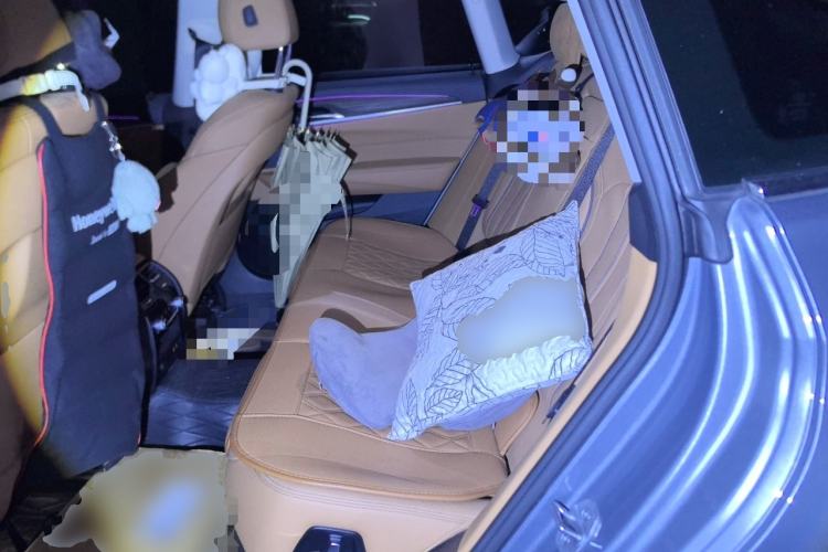 Used BMW 6 Series GT 2022 630i Luxury Design Package Left Rear Seat