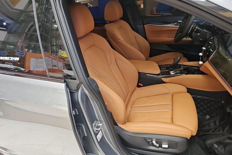 Used BMW 6 Series GT 2022 630i M Sport Package Right Front Seat
