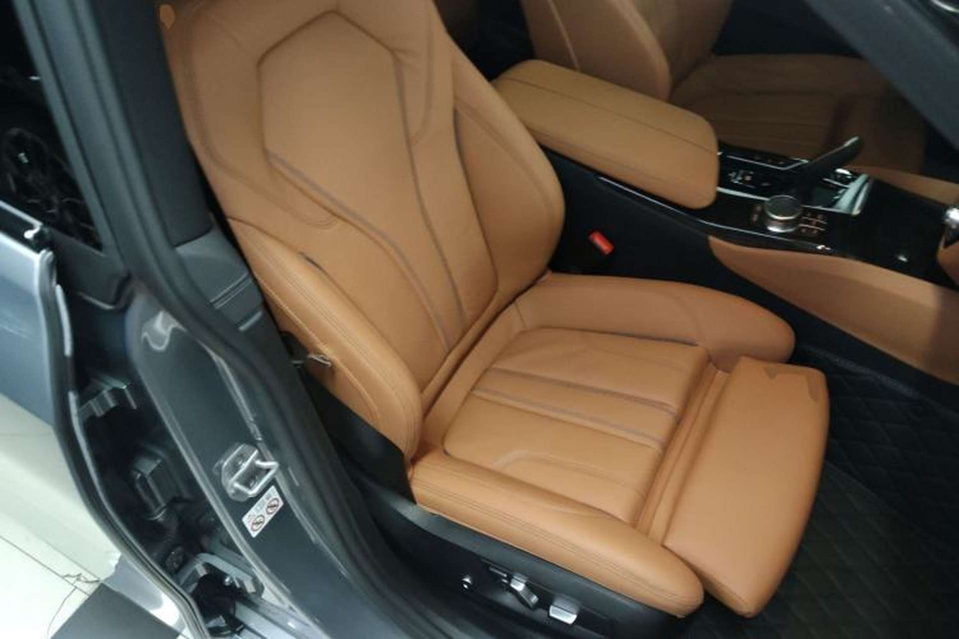 Used BMW 6 Series GT 2022 630i M Sport Package Right Front Seat