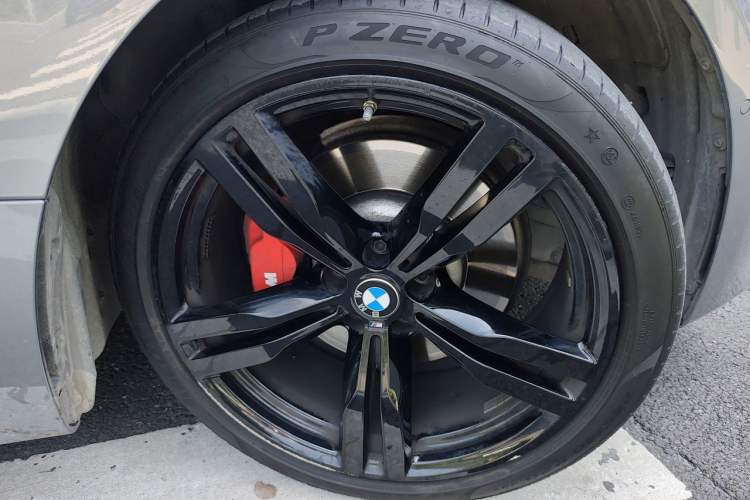Used BMW 6 Series GT 2022 630i M Sport Package Right Front Wheel Hub