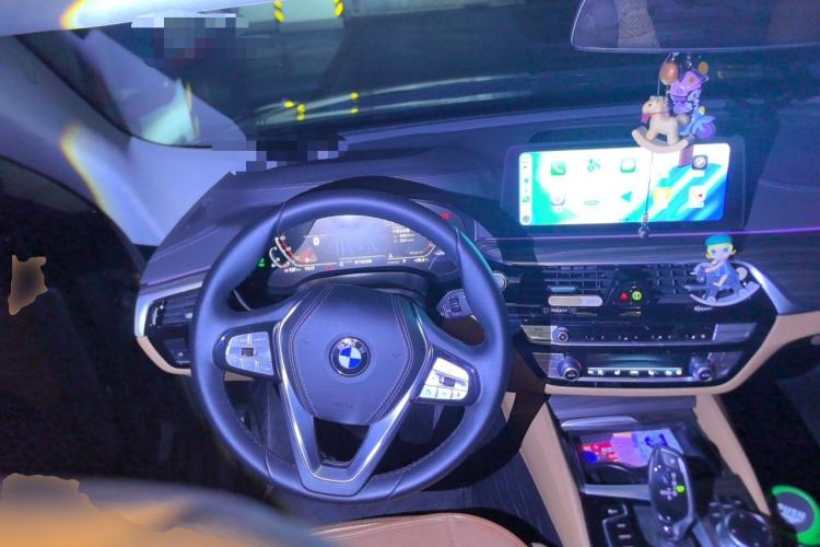 Used BMW 6 Series GT 2022 630i Luxury Design Package Steering Wheel