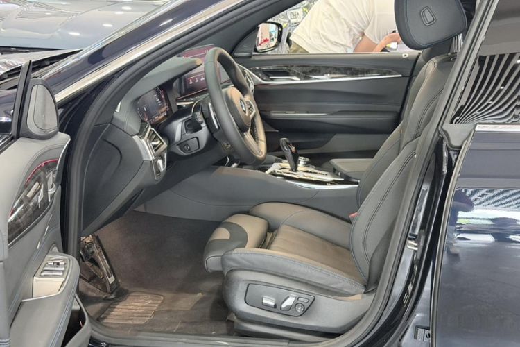 Used BMW 6 Series GT 2022 630i M Sport Package Left Front Seat