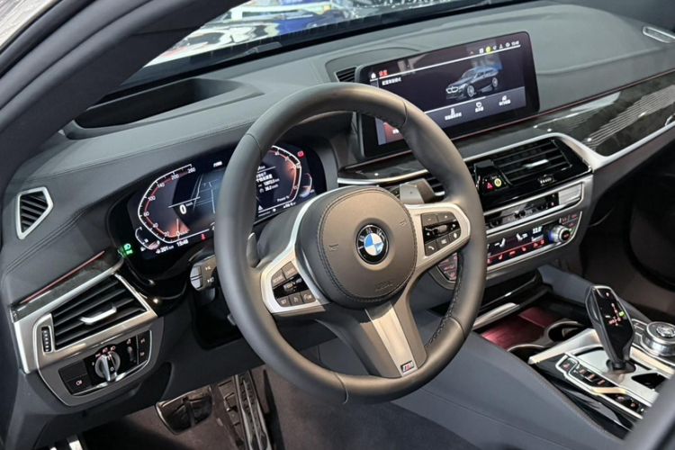 Used BMW 6 Series GT 2022 630i M Sport Package Steering Wheel