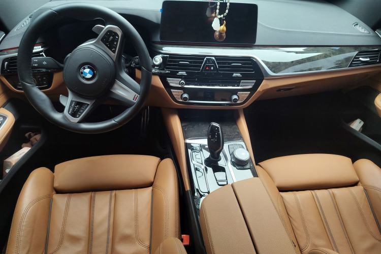 Used BMW 6 Series GT 2022 630i M Sport Package Center Console