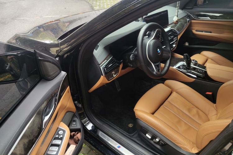 Used BMW 6 Series GT 2022 630i M Sport Package Driver Seat