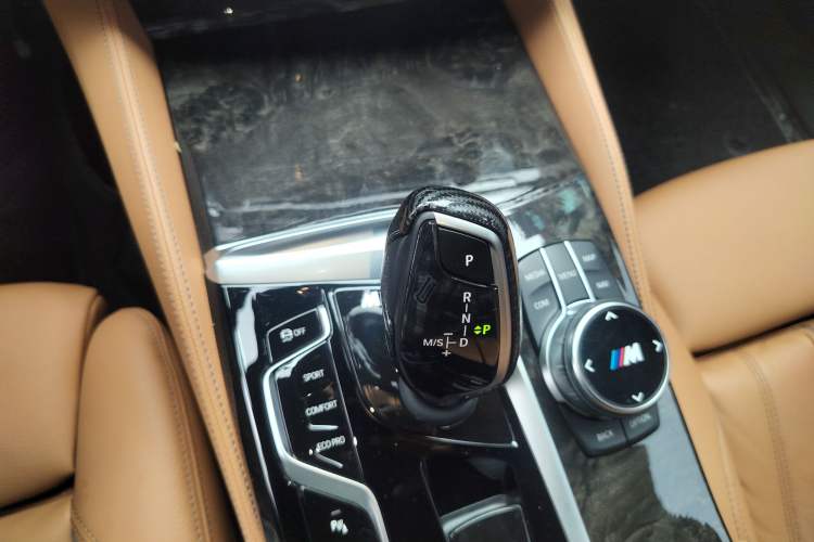 Used BMW 6 Series GT 2022 630i M Sport Package Gear Lever