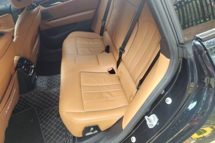 Used BMW 6 Series GT 2022 630i M Sport Package Left Rear Seat