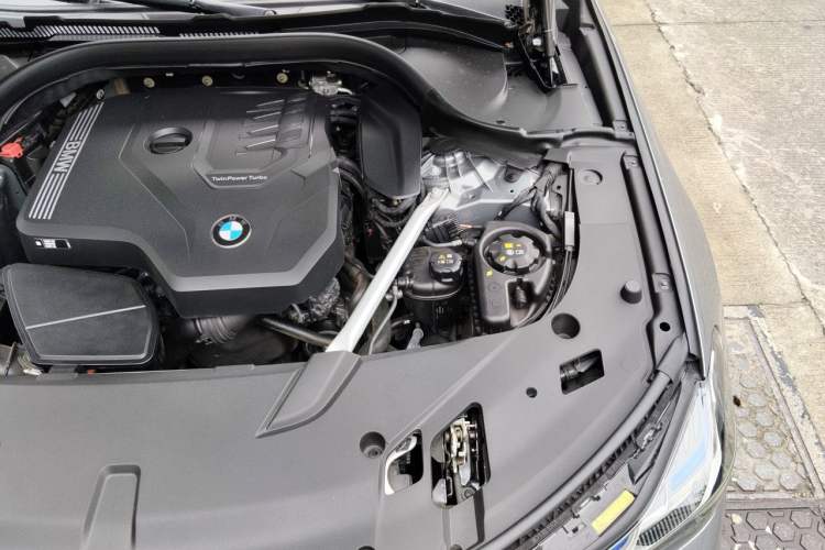 Used BMW 6 Series GT 2022 630i M Sport Package Engine Bay Left