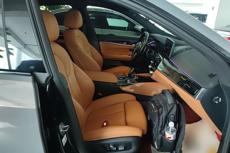 Used BMW 6 Series GT 2022 630i M Sport Package Right Front Seat