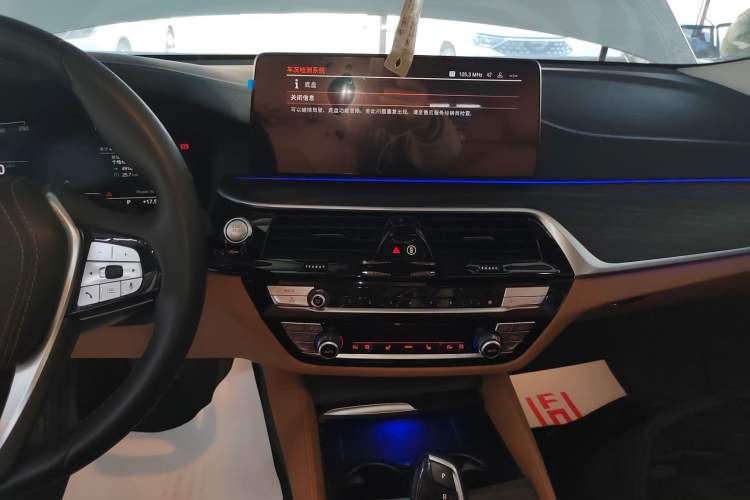 Used BMW 6 Series GT 2022 630i Luxury Design Package Audio And AC Panel
