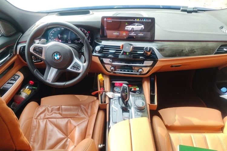 Used BMW 6 Series GT 2022 630i M Sport Package Center Console