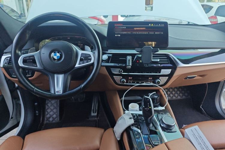 Used BMW 6 Series GT 2022 630i M Sport Package Center Console