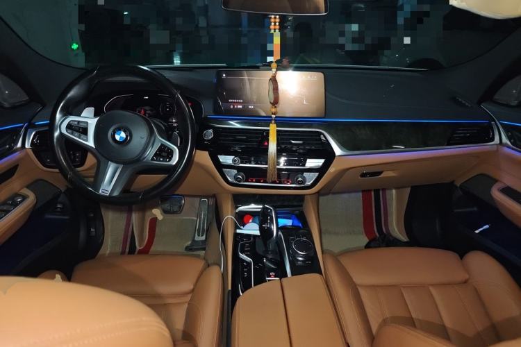 Used BMW 6 Series GT 2022 630i M Sport Package Center Console