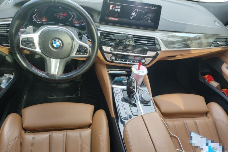 Used BMW 6 Series GT 2022 630i M Sport Package Center Console