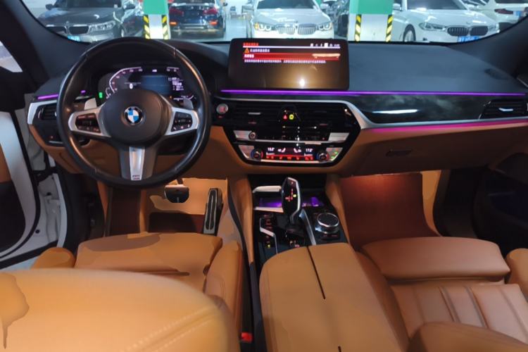Used BMW 6 Series GT 2022 630i M Sport Package Center Console