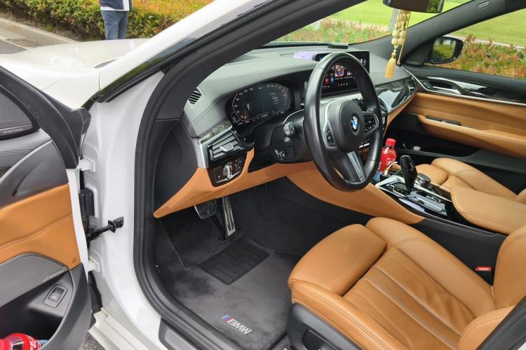 Used BMW 6 Series GT 2022 630i M Sport Package Driver Seat