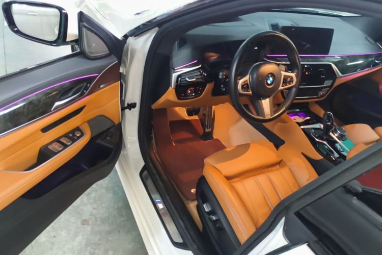Used BMW 6 Series GT 2022 630i M Sport Package Driver Seat