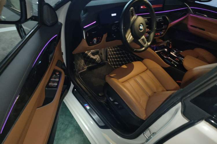 Used BMW 6 Series GT 2022 630i M Sport Package Driver Seat