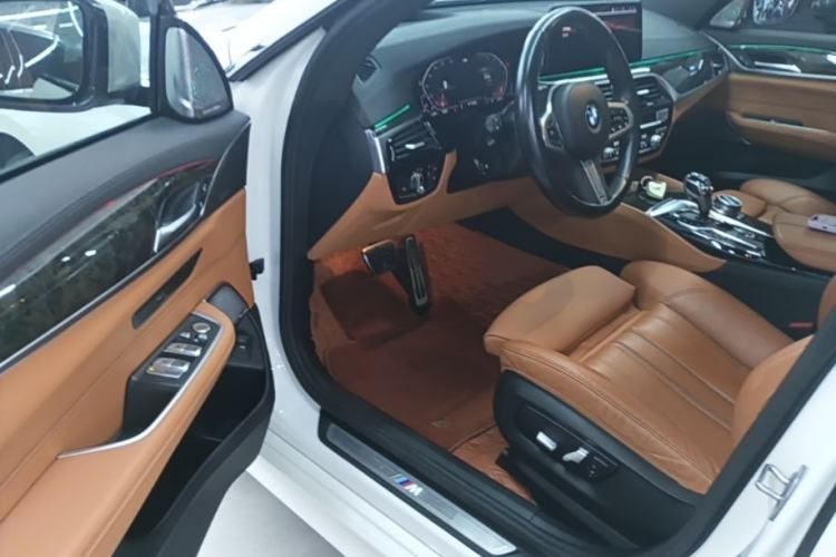 Used BMW 6 Series GT 2022 630i M Sport Package Driver Seat