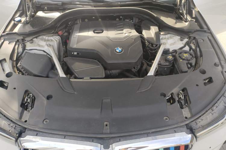 Used BMW 6 Series GT 2022 630i M Sport Package Engine Bay