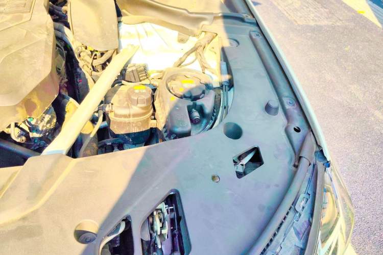 Used BMW 6 Series GT 2022 630i Luxury Design Package Engine Bay Left