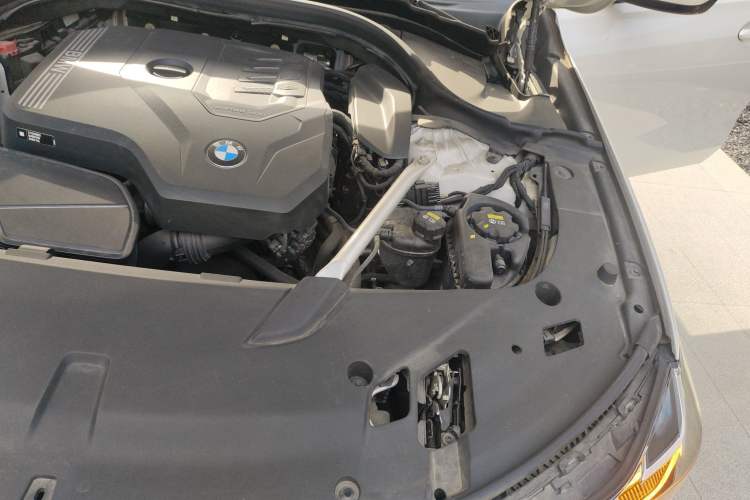 Used BMW 6 Series GT 2022 630i M Sport Package Engine Bay Left