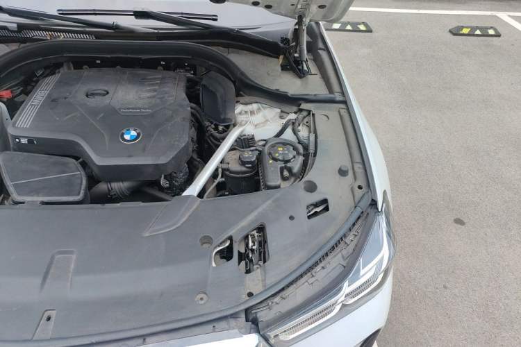 Used BMW 6 Series GT 2022 630i M Sport Package Engine Bay Left