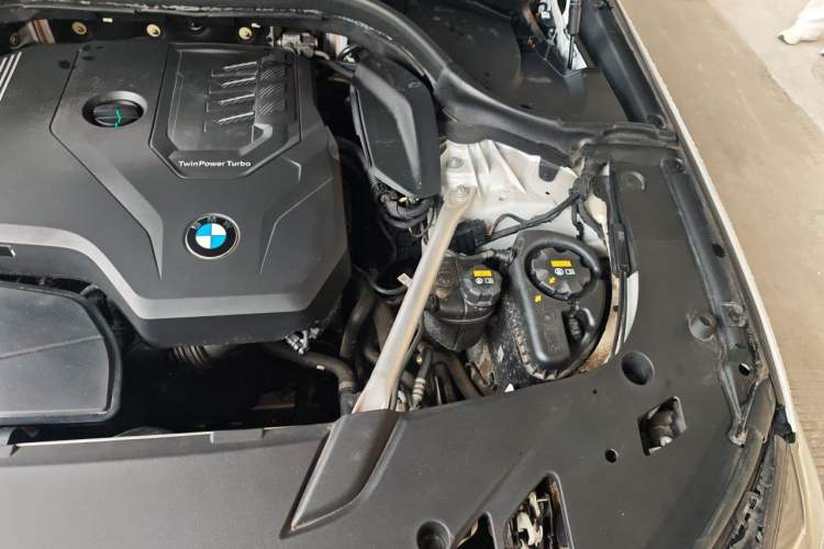 Used BMW 6 Series GT 2022 630i M Sport Package Engine Bay Left