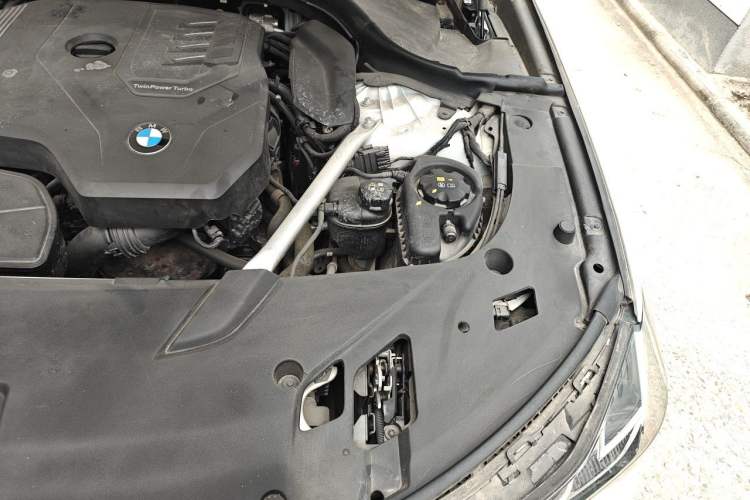 Used BMW 6 Series GT 2022 630i M Sport Package Engine Bay Left