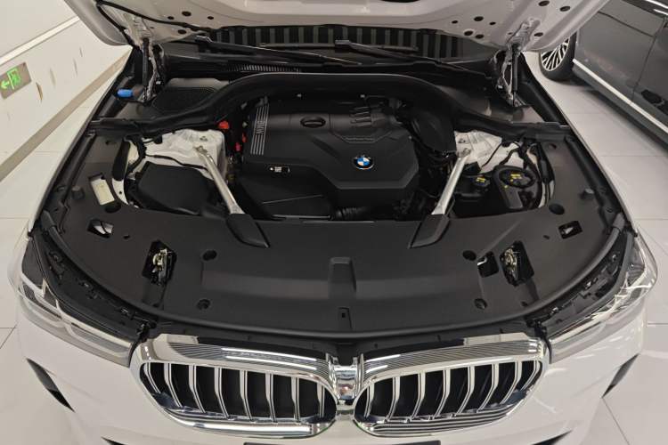 Used BMW 6 Series GT 2022 630i M Sport Package Engine Bay