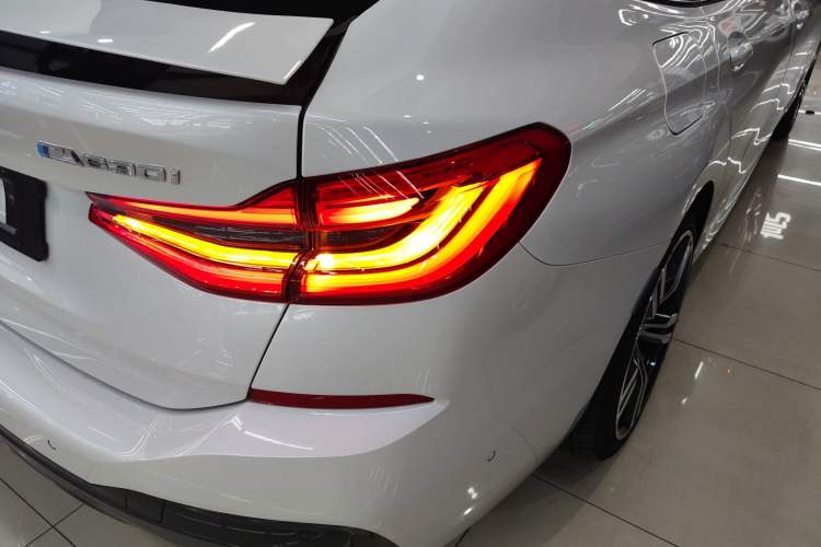 Used BMW 6 Series GT 2022 630i M Sport Package Exterior 3