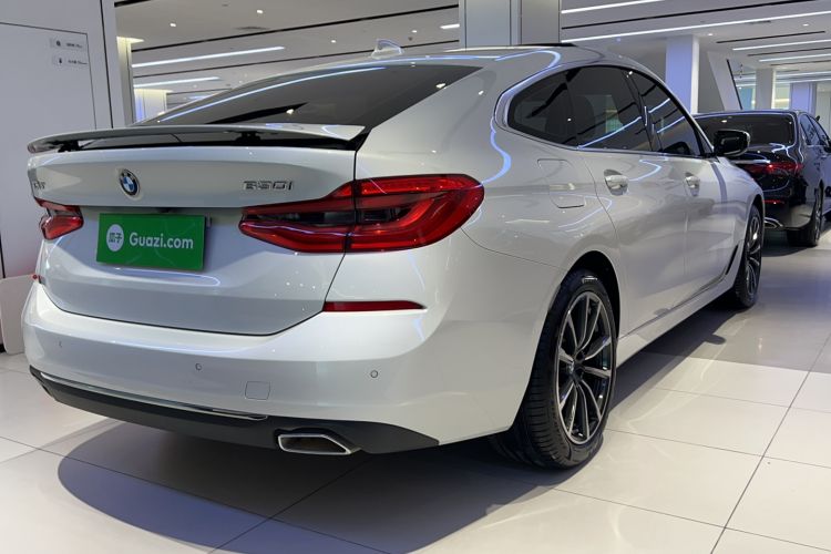Used BMW 6 Series GT 2022 630i Luxury Design Package Exterior 4