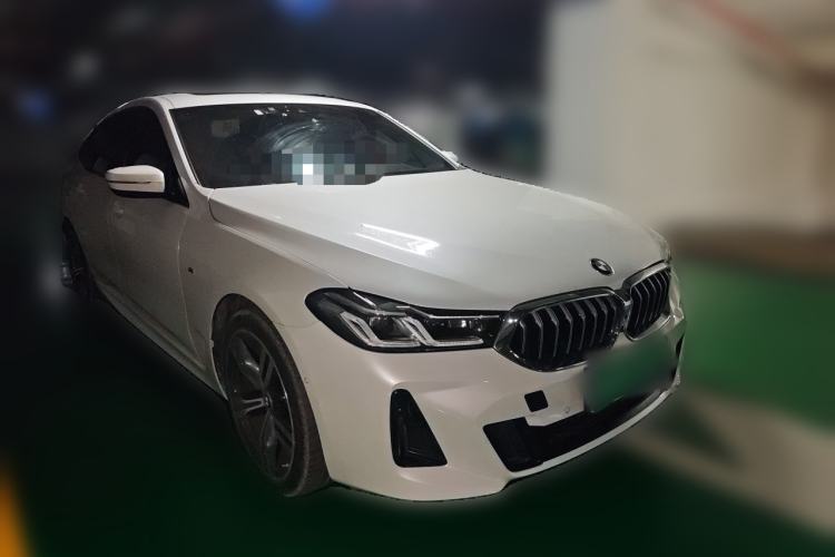 Used BMW 6 Series GT 2022 630i M Sport Package Front Right 45 Deg