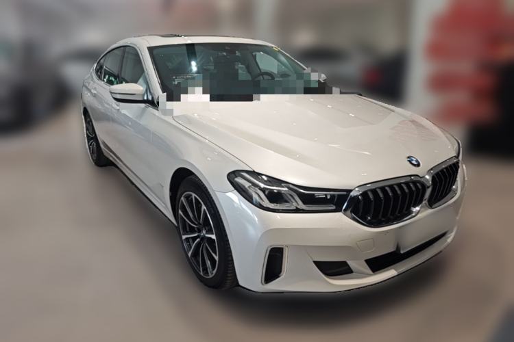 Used BMW 6 Series GT 2022 630i Luxury Design Package Front Right 45 Deg