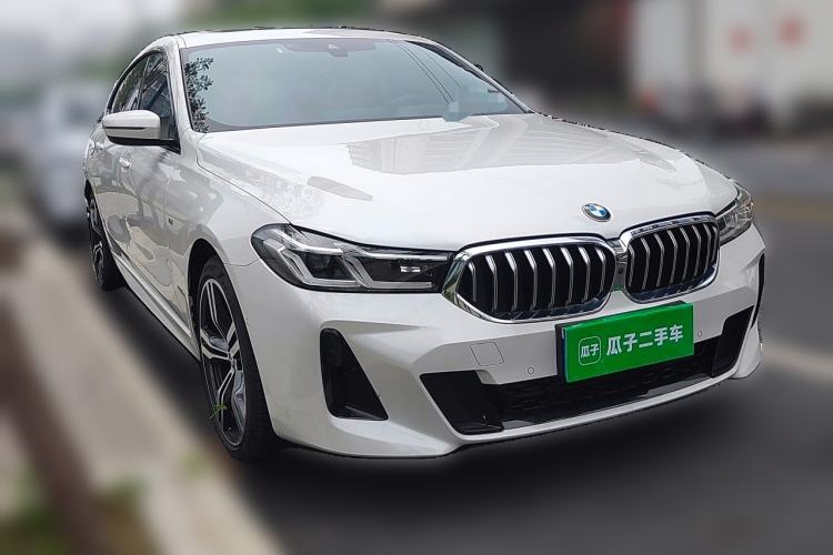 Used BMW 6 Series GT 2022 630i M Sport Package Front Right 45 Deg