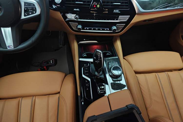 Used BMW 6 Series GT 2022 630i M Sport Package Gear Lever