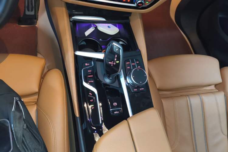 Used BMW 6 Series GT 2022 630i M Sport Package Gear Lever