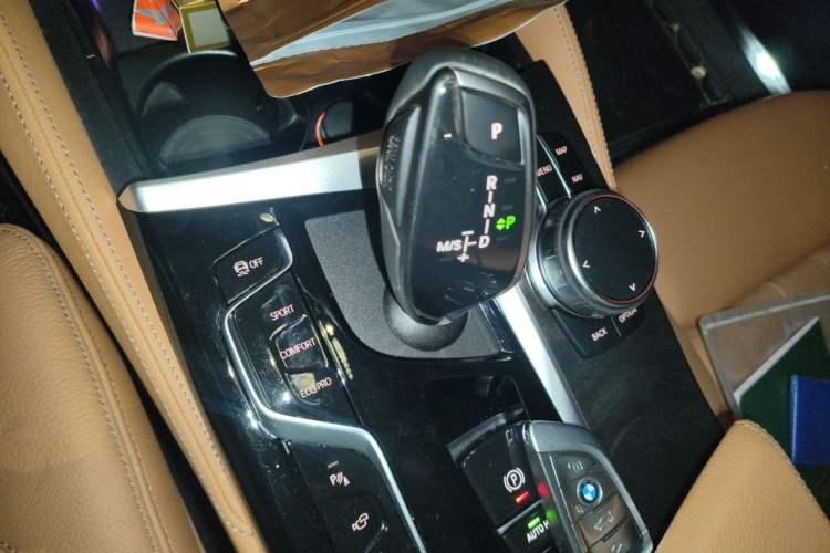 Used BMW 6 Series GT 2022 630i M Sport Package Gear Lever