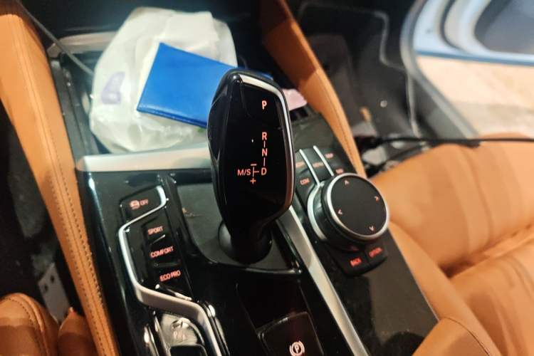 Used BMW 6 Series GT 2022 630i M Sport Package Gear Lever